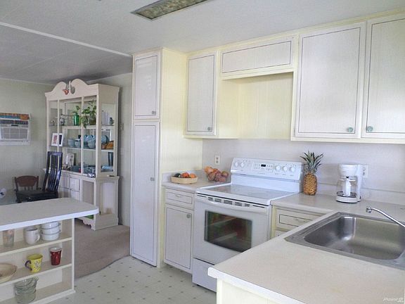 JUST RIGHT KITCHEN