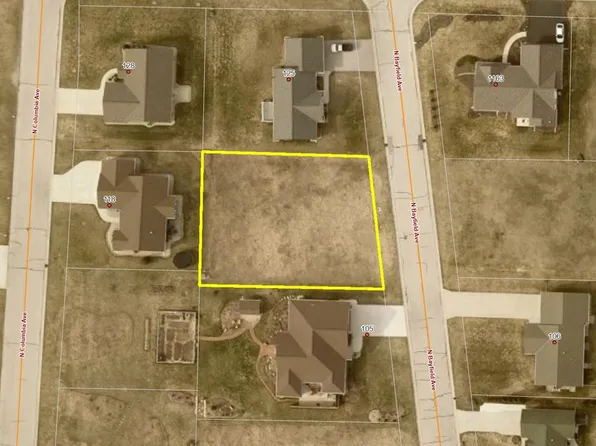 22 N Bayfield Ave, Sturgeon Bay, WI 54235