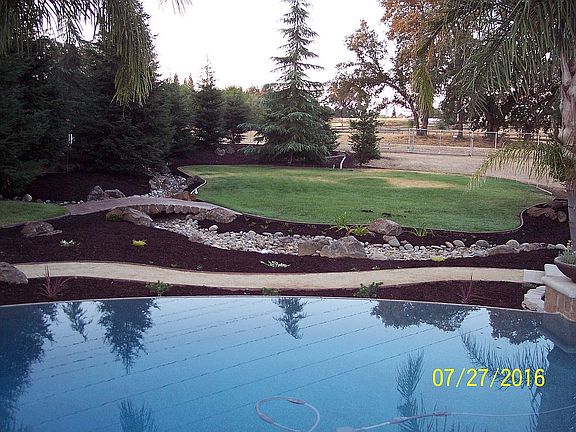 5th image of 8792 Country Creek Dr