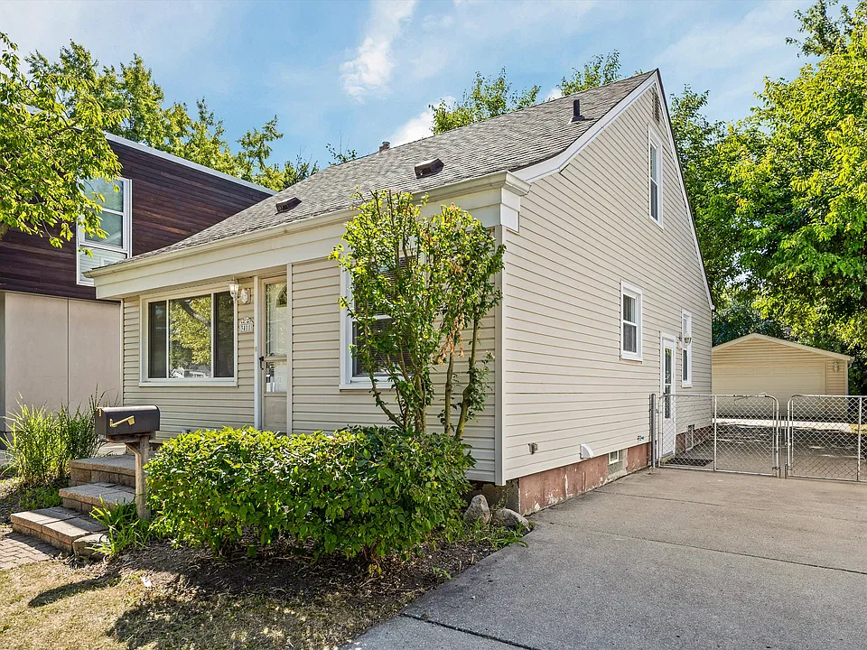 3411 Chester Rd