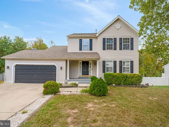9821 Sea Gull Ct, Upper Marlboro, MD 20772