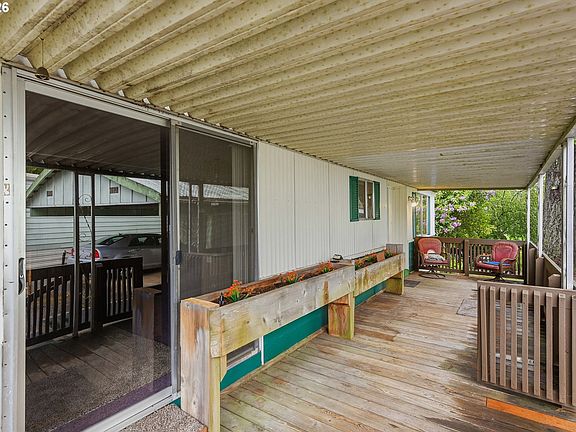5th image of 690 Village Pines Dr