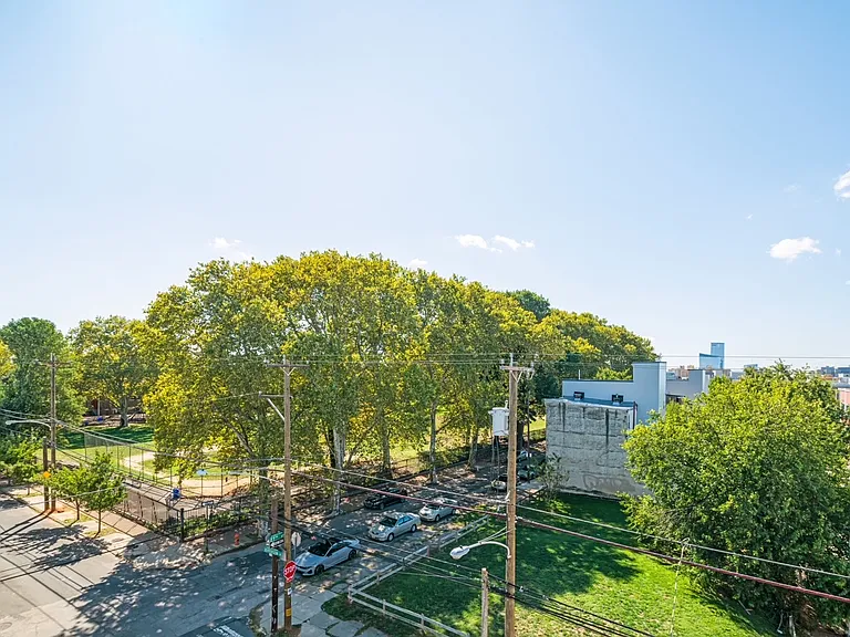 2709 W Jefferson St #B — Photo 17