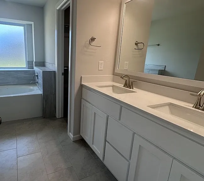 4021 Caraway Ln — Photo 11