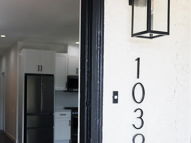 1039 Gladys Ave #1039 — Photo 16