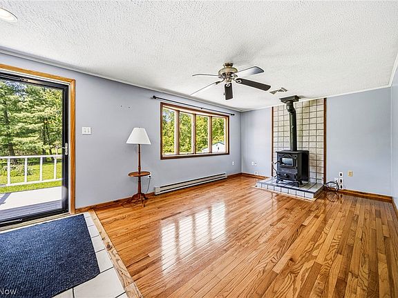 3rd image of 8451 Clay St