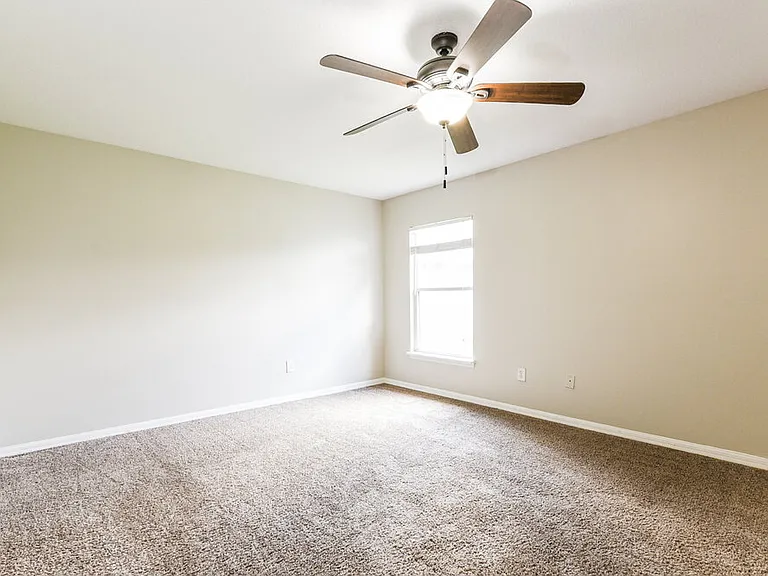 1660 Ashland Trl — Photo 10