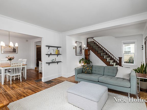 4th image of 323 Quimby St NE