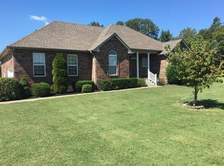 1027 Clay Pl, Lebanon, TN 37087