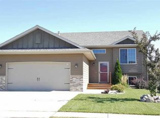 4712 S Wassom Ave, Sioux Falls, SD 57106