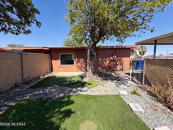 5th image of 4002 S Lazy Palm Dr