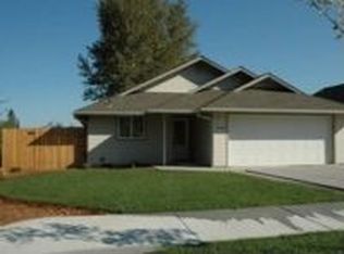 2744 SW Elmer Nelson Ln, Grants Pass, OR 97527