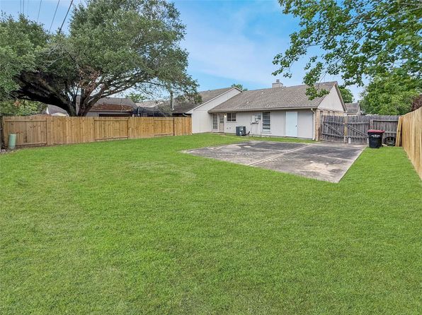 19411 Lazy Valley Dr, Katy, TX 77449