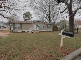 813 Spruce St, Mooresville, NC 28115