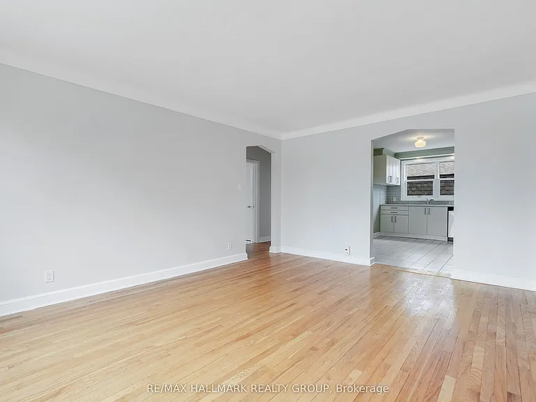 310 Byron Ave #3 — Photo 15