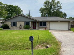 403 David St, Bridge City, TX 77611