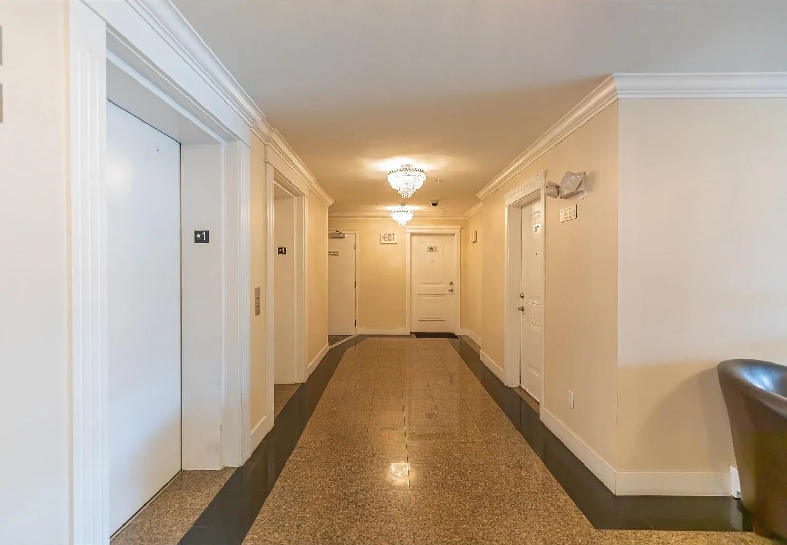 2 bed, 805 sqft, $2,250 — Photo 3