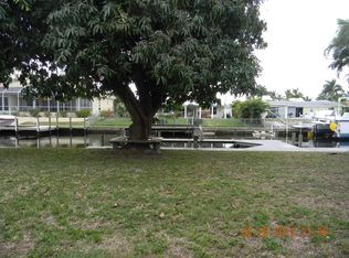 1122 Lorraine Ct, Cape Coral, FL 33904