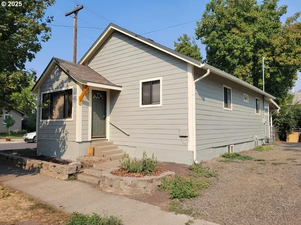 2417 N Fir St, La Grande, OR 97850