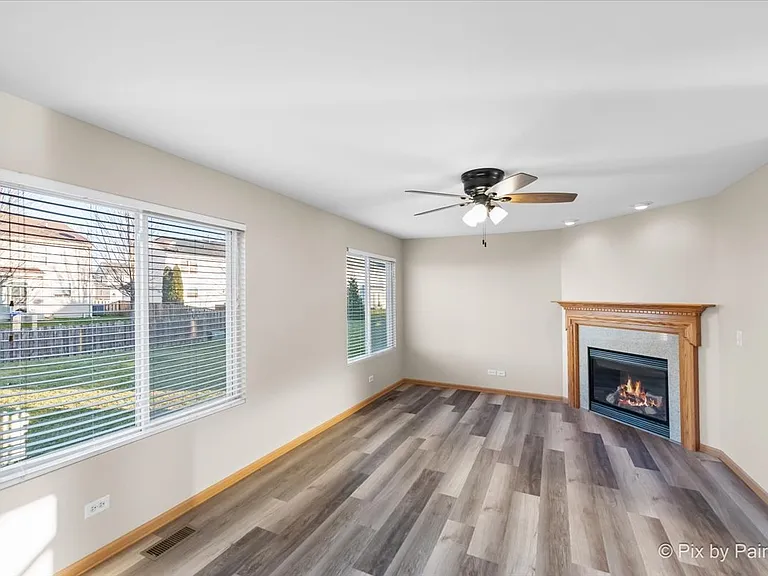 1065 Port Royal Rd — Photo 2