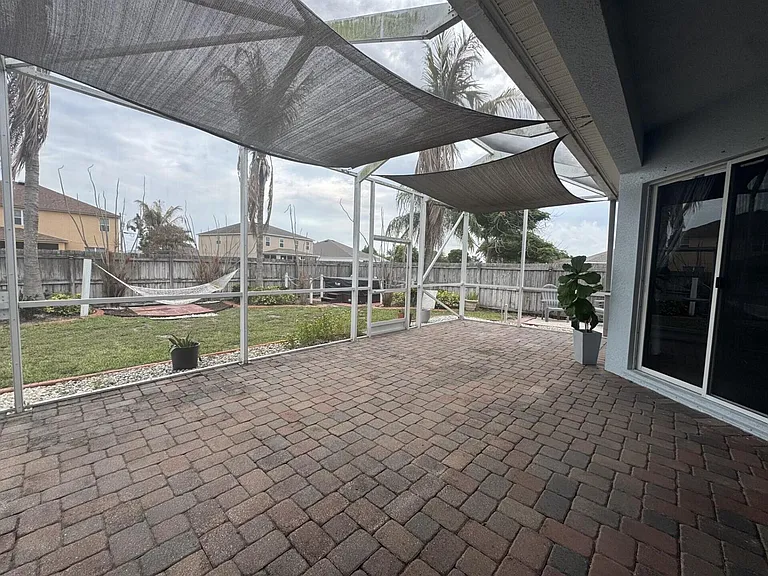 997 SW Hamberland Ave — Photo 25