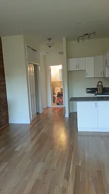 Rented by Chartwell Manhattan Realty | media 11