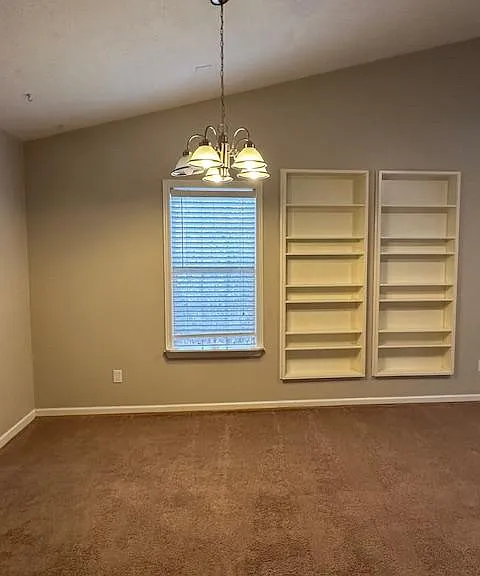 246 Waverly Ct — Photo 8