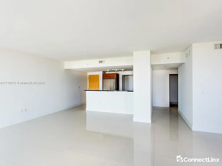 244 Biscayne Blvd — Photo 5