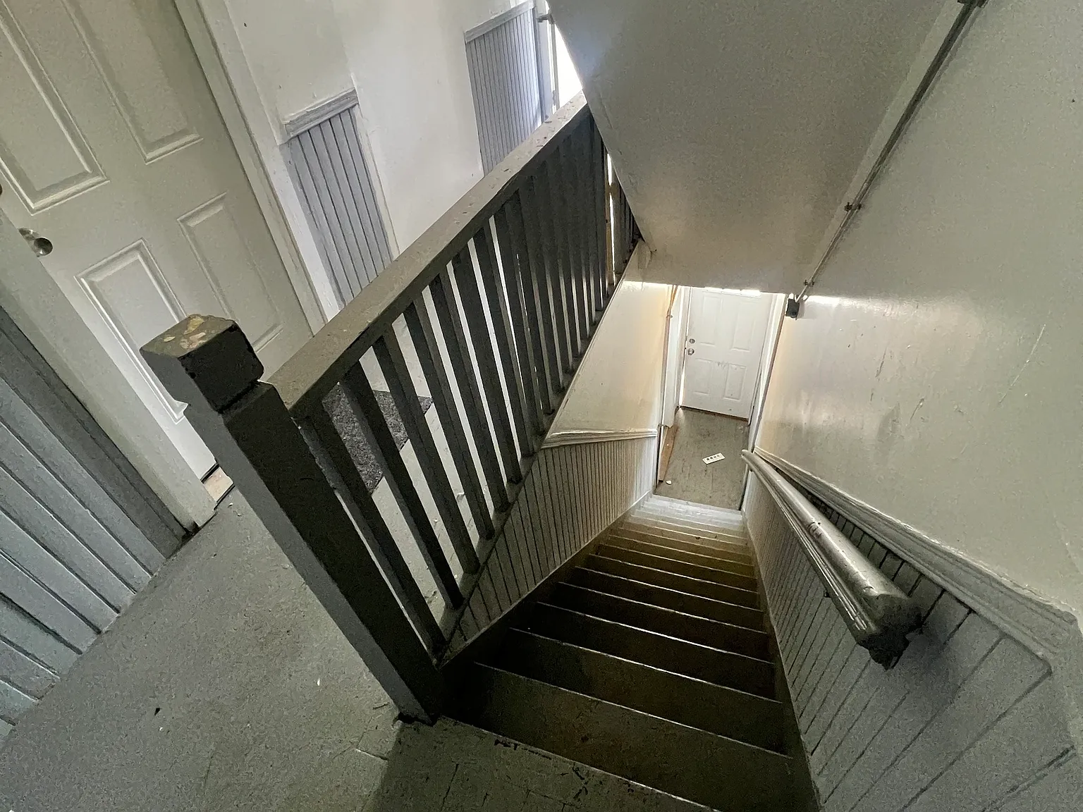 2 bed, 1.0 bath, 6578 sqft, $1,750 — Photo 4