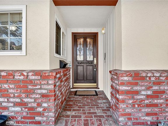 2nd image of 742 Irving Dr
