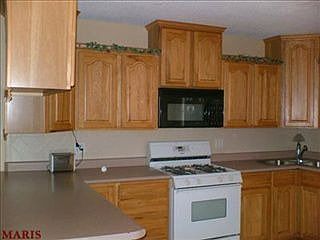 4th image of 11478 Essex Ave