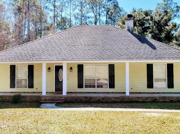 22209 Evangeline Rd, Pass Christian, MS 39571