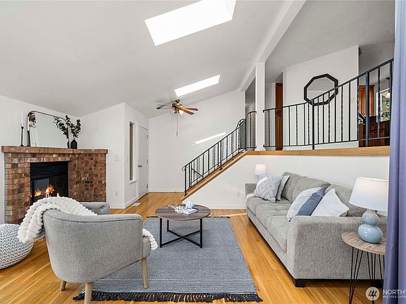 5th image of 7319 S Cushman Avenue