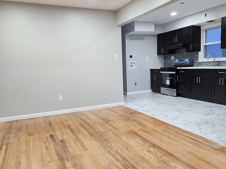 147 McAdoo Ave #1 — Photo 36