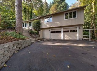 1196 Oxford Dr, Lake Oswego, OR