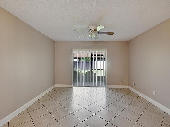 4th image of 10008 Bellwood Ct