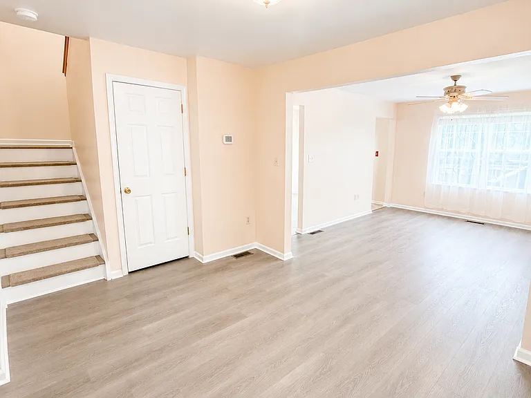 112 Galway Cir — Photo 8