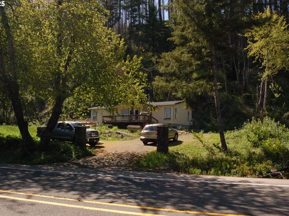 49545 McKenzie Hwy, Vida, OR 97488