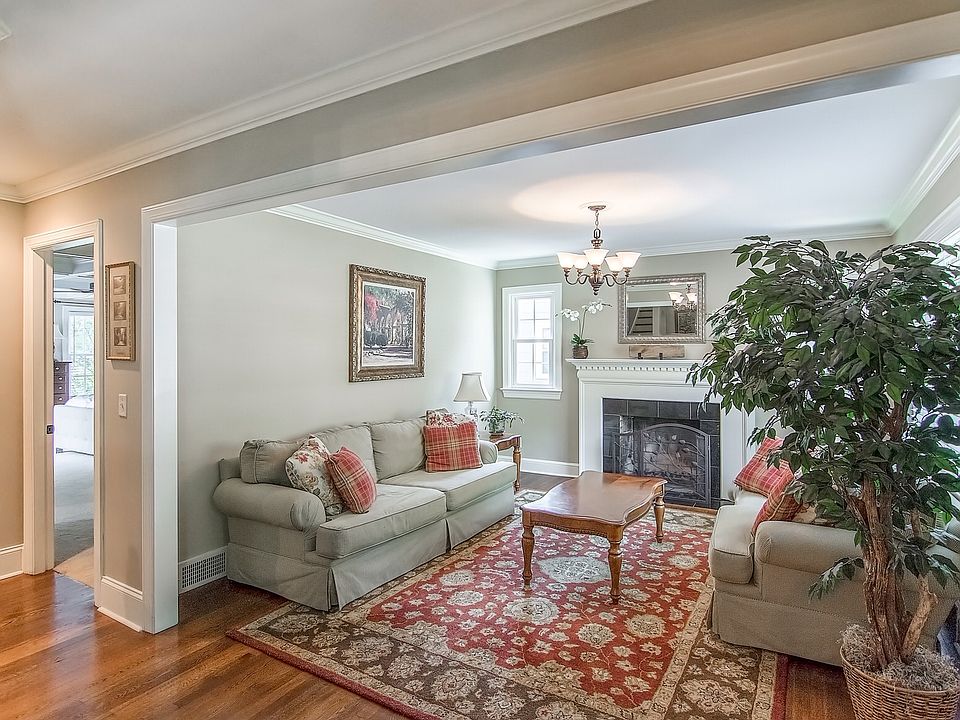 1st image of 414 Aberdeen Dr