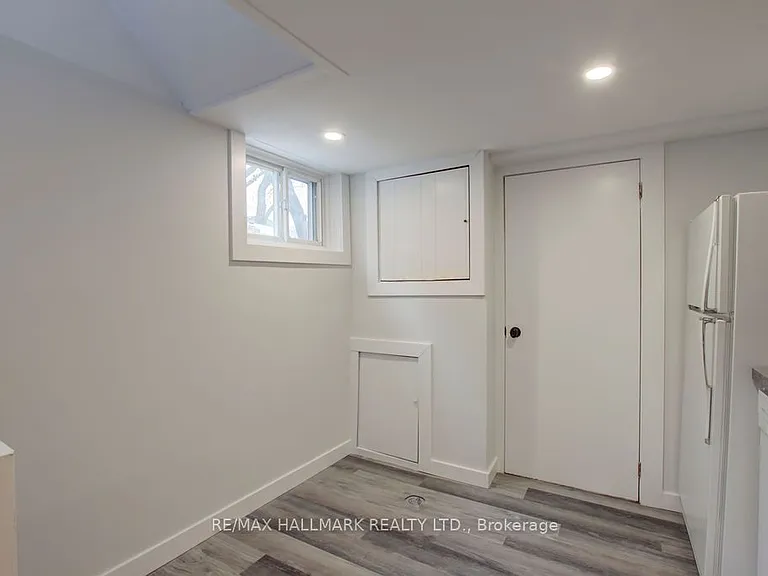 51 Stamford Sq S #BASEMENT — Photo 8