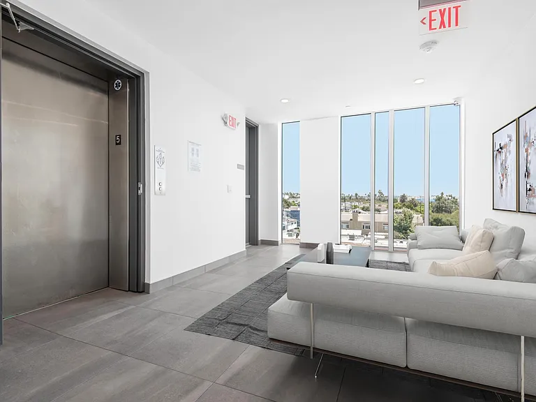 Elevator Lounge