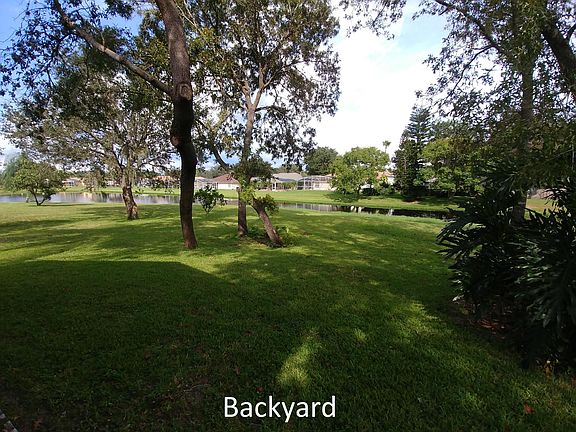 3rd image of 124 Foggy Creek Ct