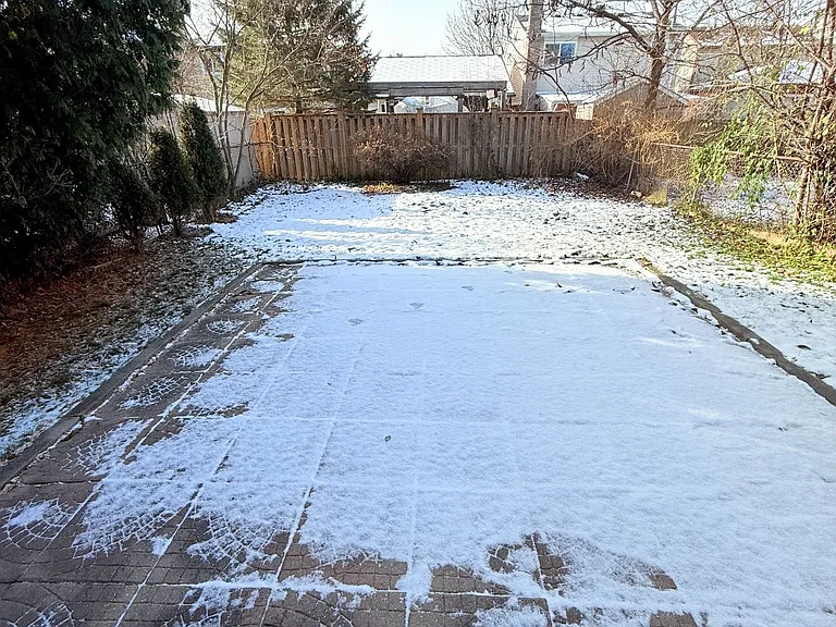 16 Madsen Cres — Photo 19