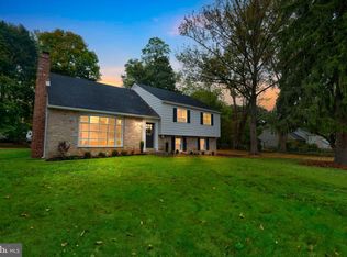 319 Prichard Ln, Wallingford, PA 19086