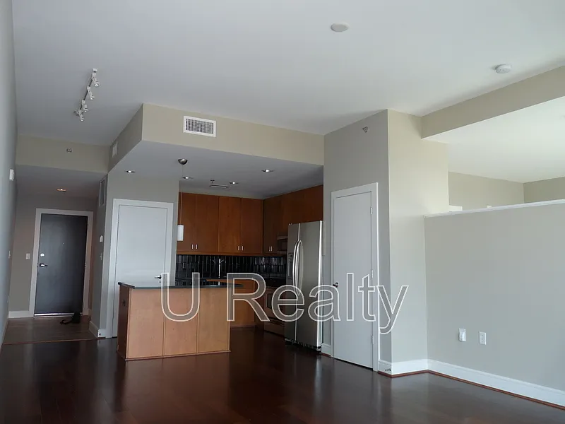 1 bed, 1.0 bath, 759 sqft, $1,995 — Photo 4