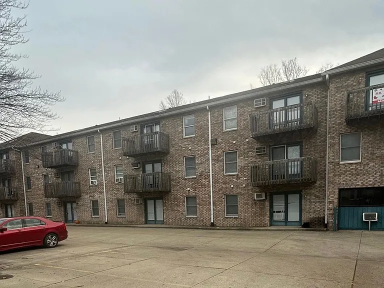 420 S Chauncey Avenue — Photo 7