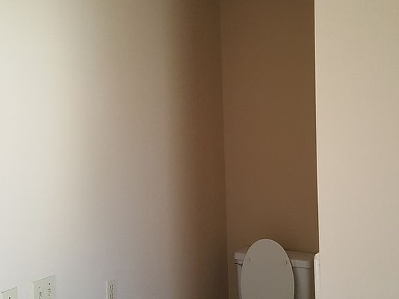 4th image of 122 N Sedgwick St