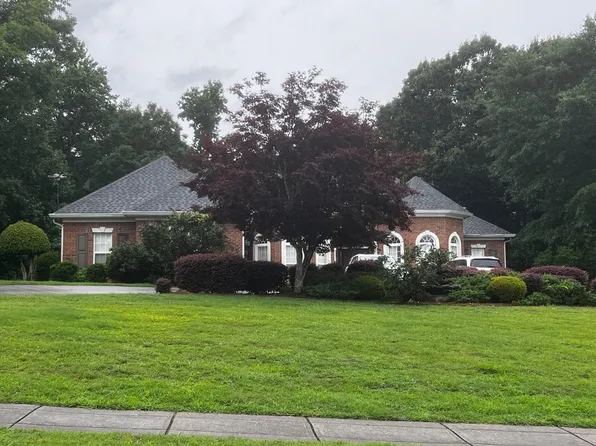4945 Longridge Dr, Villa Rica, GA 30180