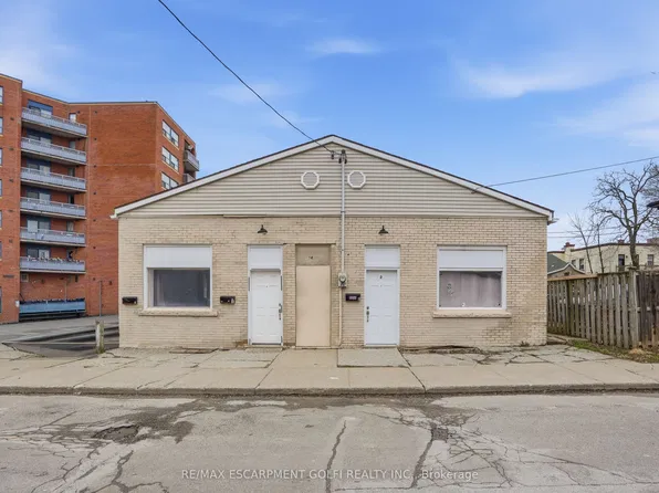 14 Avenue Pl, Welland, ON L3B 4B1