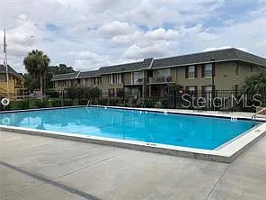 915 W Oak Ridge Rd #B — Photo 11